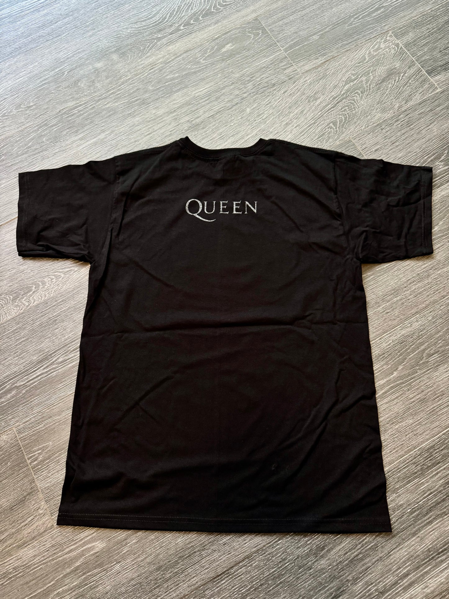 Playera Queen
