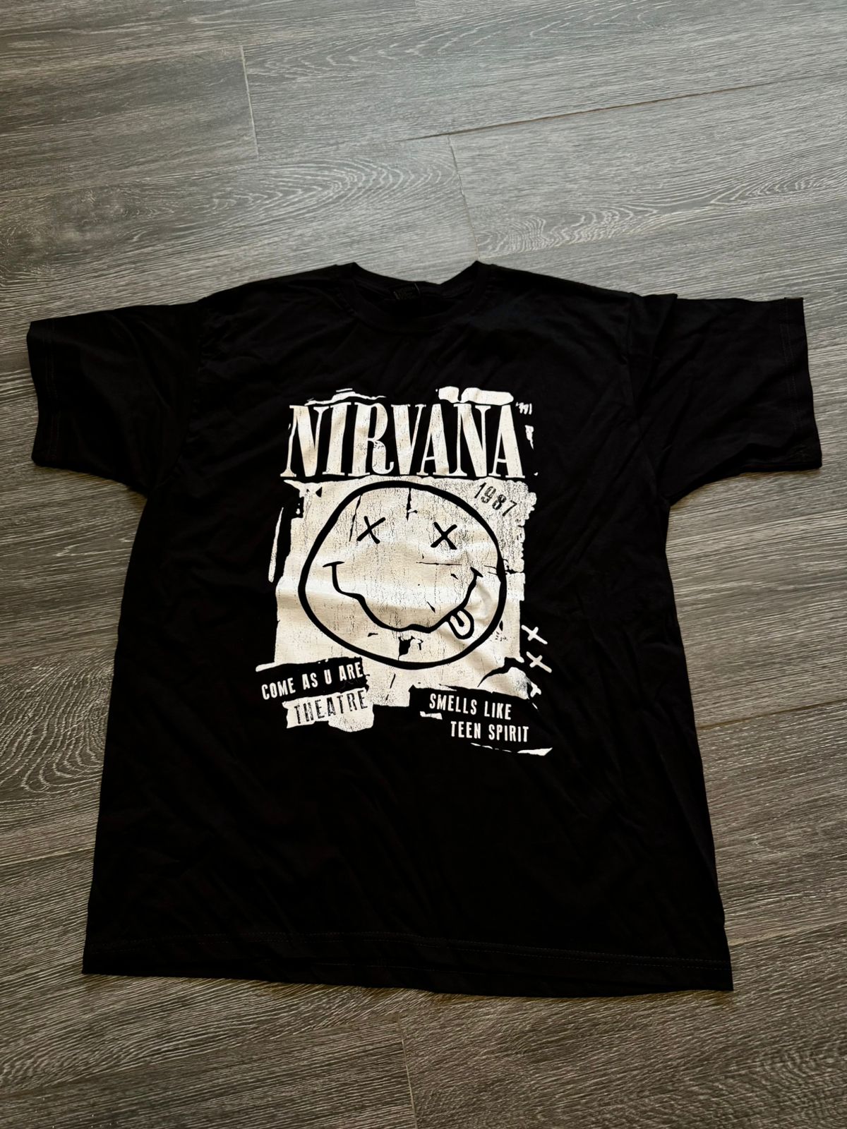 Playera Nirvana